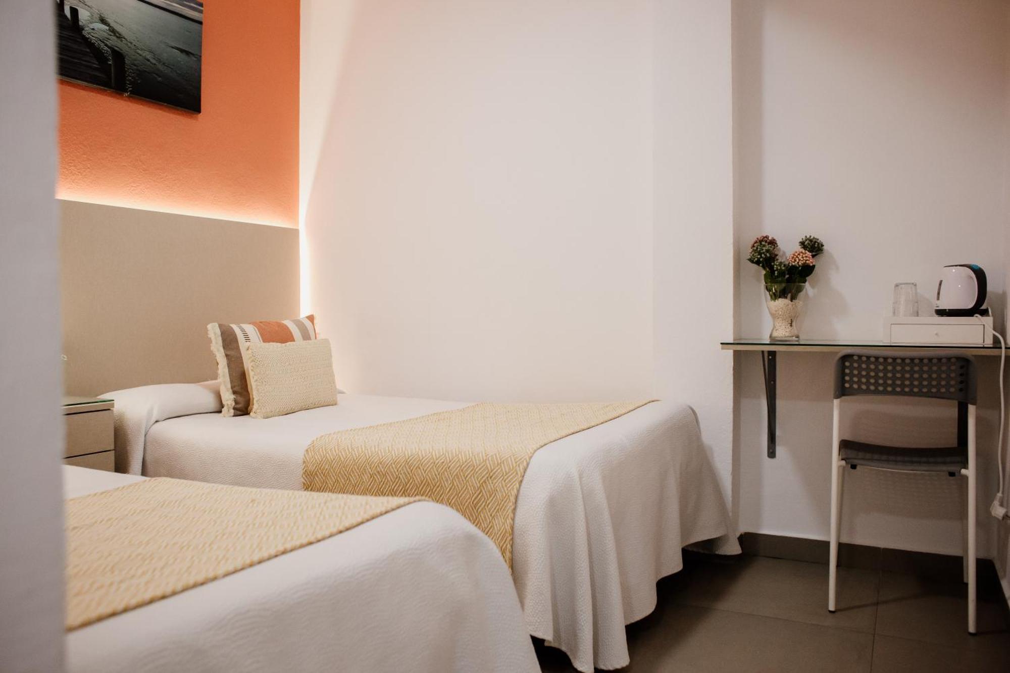 Apartamentos Turisticos Mastil 16 Malaga Ngoại thất bức ảnh