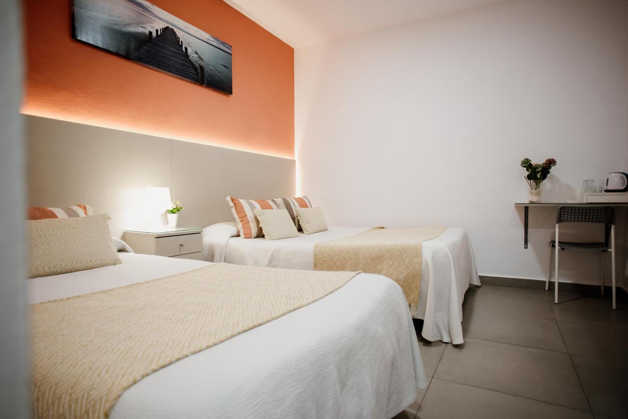 Apartamentos Turisticos Mastil 16 Malaga Ngoại thất bức ảnh