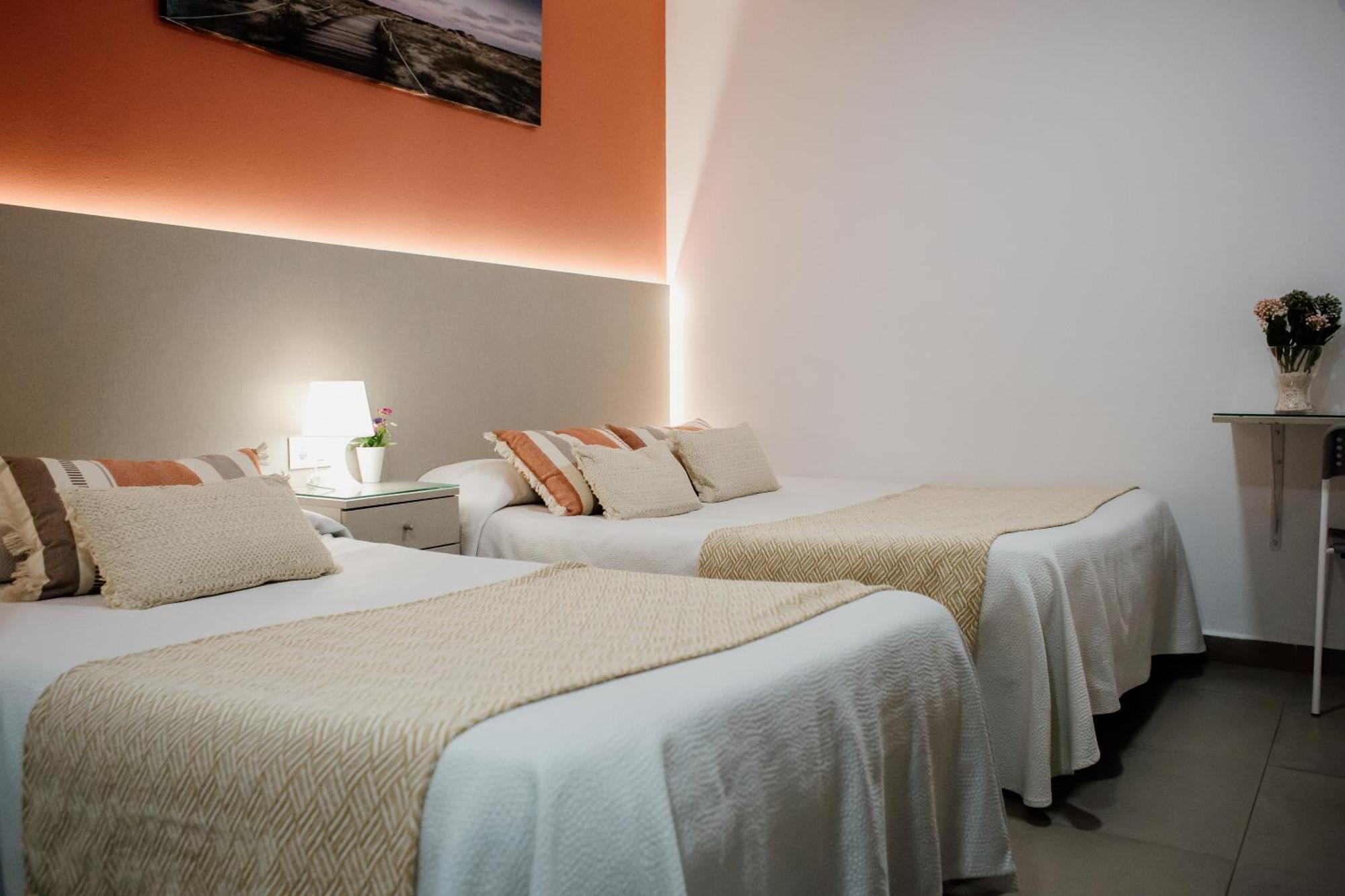 Apartamentos Turisticos Mastil 16 Malaga Ngoại thất bức ảnh