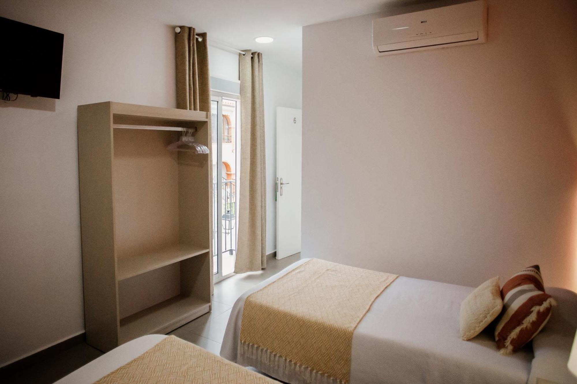 Apartamentos Turisticos Mastil 16 Malaga Ngoại thất bức ảnh