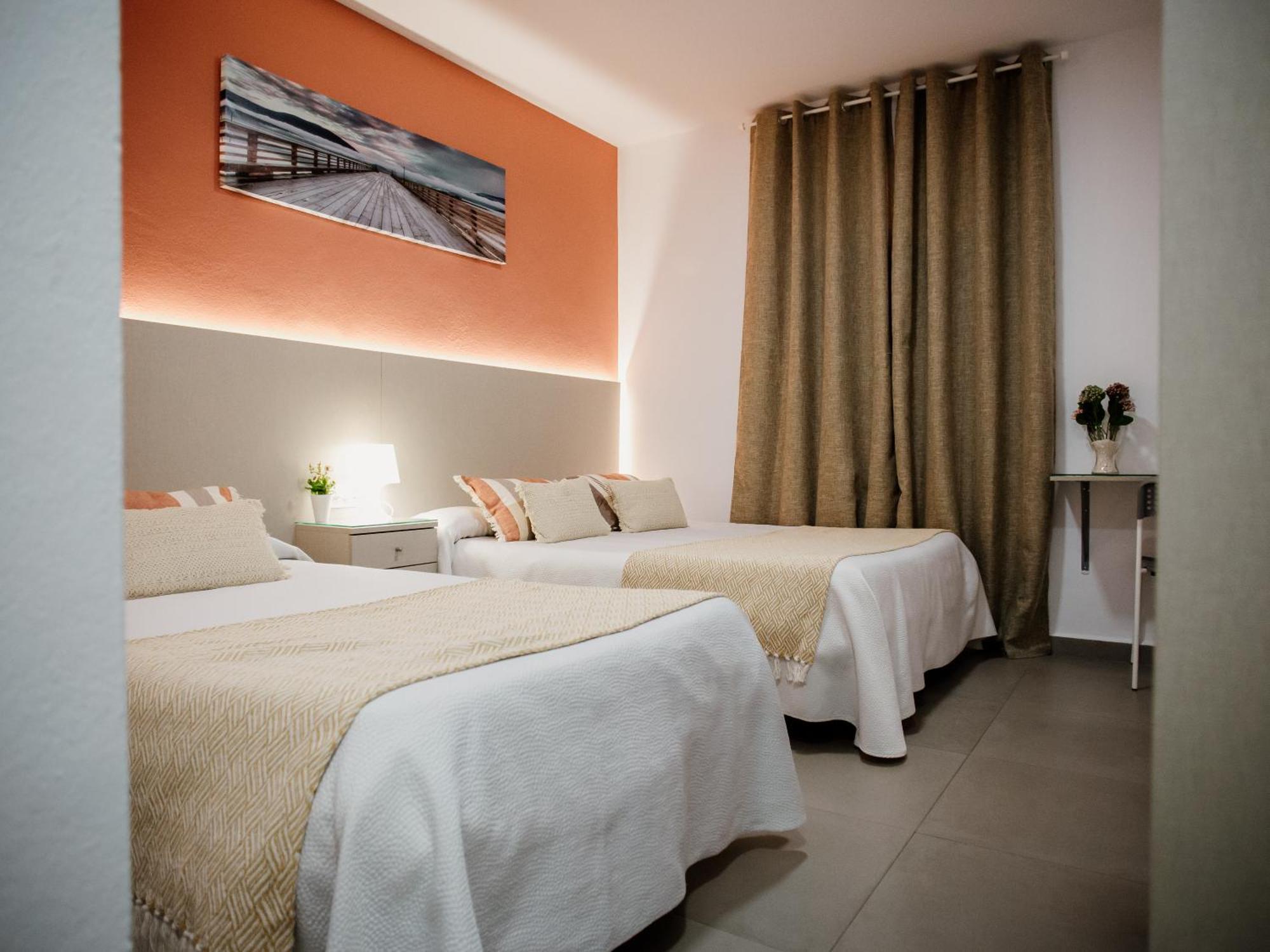 Apartamentos Turisticos Mastil 16 Malaga Ngoại thất bức ảnh