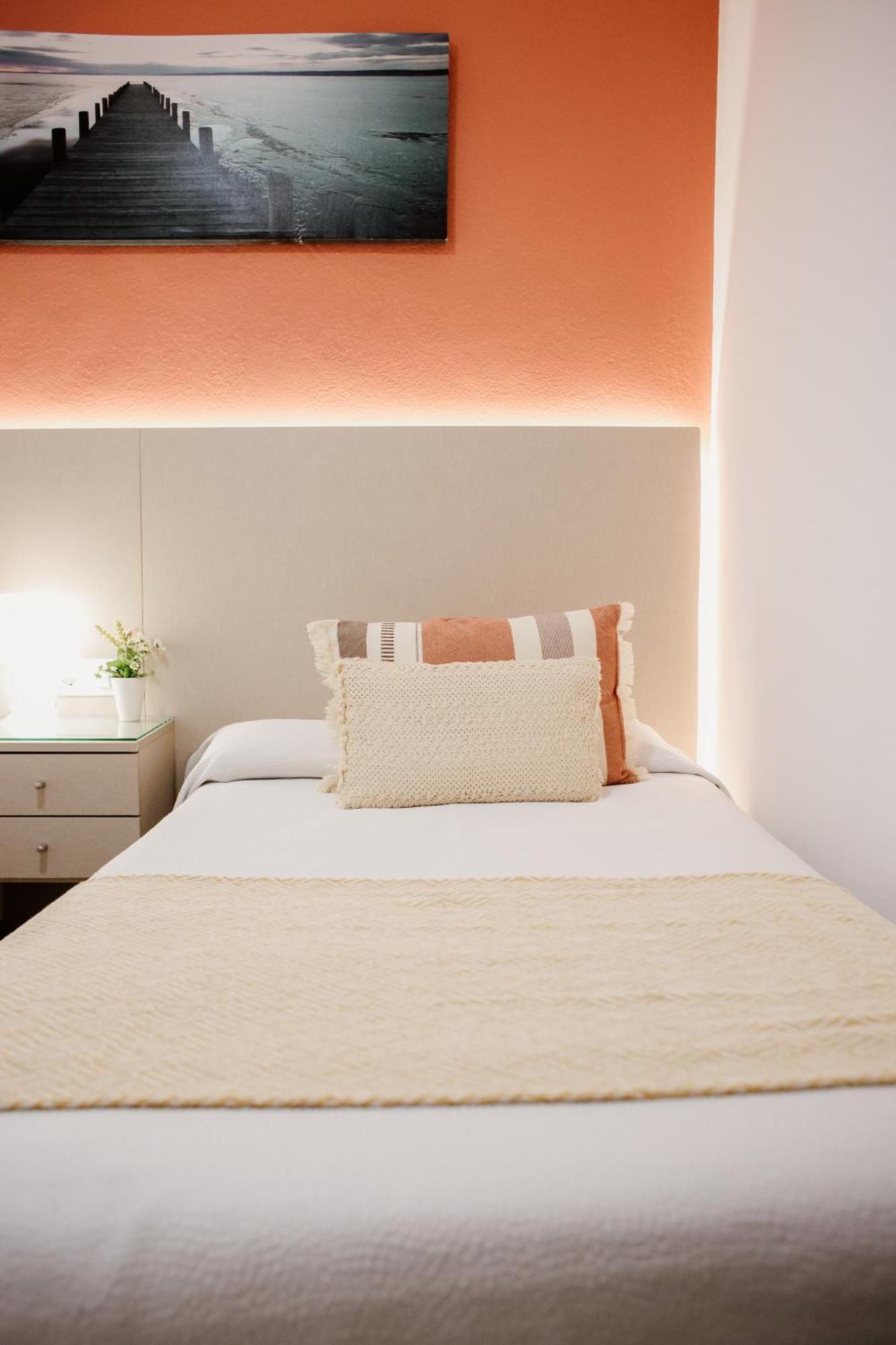 Apartamentos Turisticos Mastil 16 Malaga Ngoại thất bức ảnh