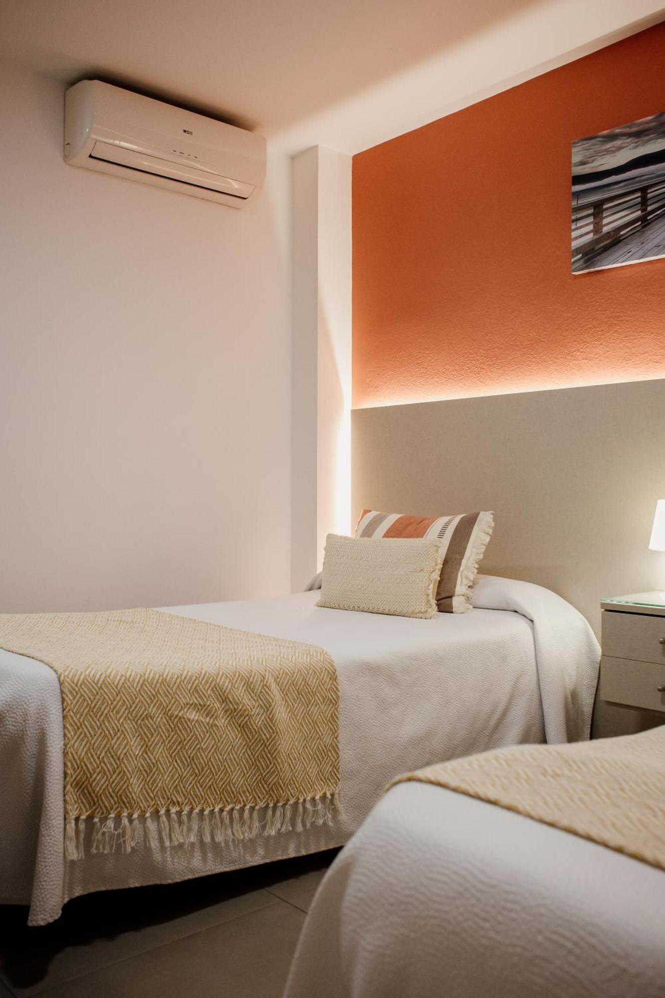 Apartamentos Turisticos Mastil 16 Malaga Ngoại thất bức ảnh